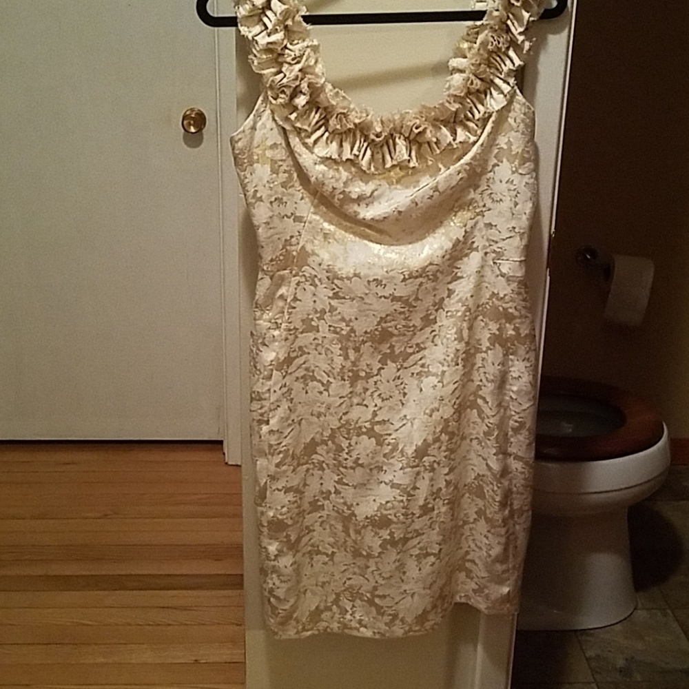 London Times Ruffled Edged Dress